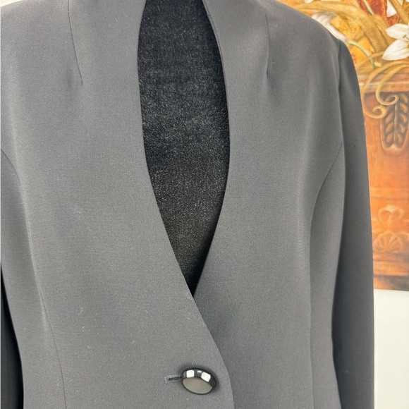 Jones Studio size 8 Elegant Gray Women's Jacket - Picture 2 of 8